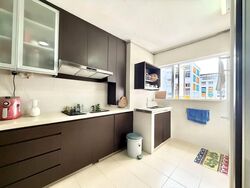 Blk 160 Siglap East (Bedok), HDB Executive #545801011